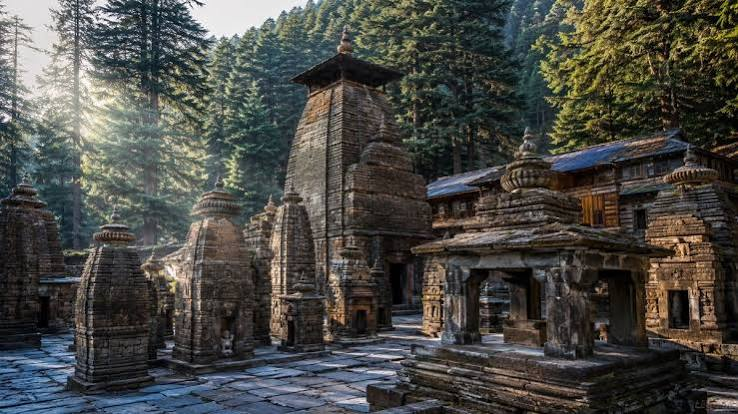 The History and Legends Behind Uttarakhand's Famous Temples image